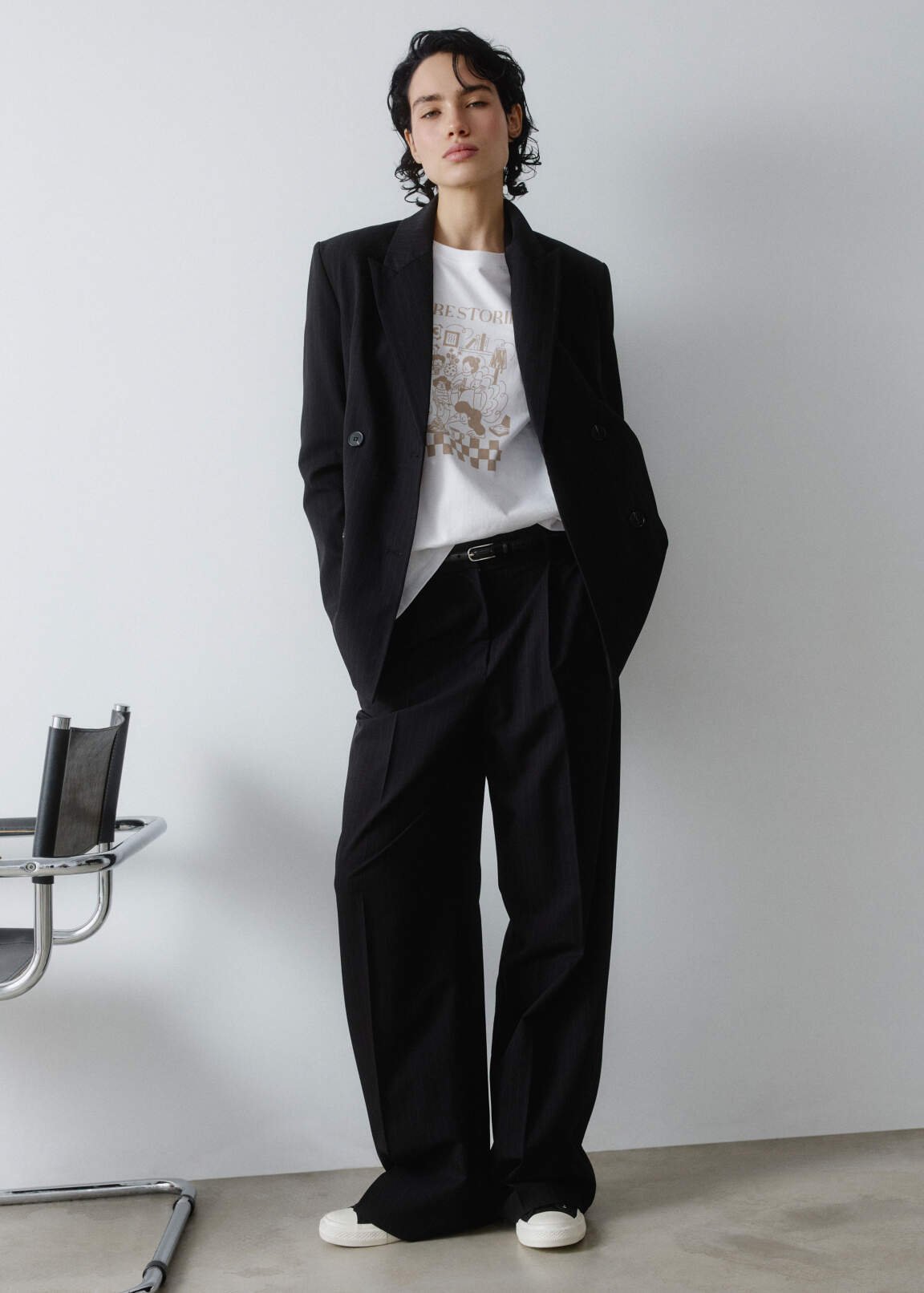 Double-breasted striped jacket with a thin belt - Image 3