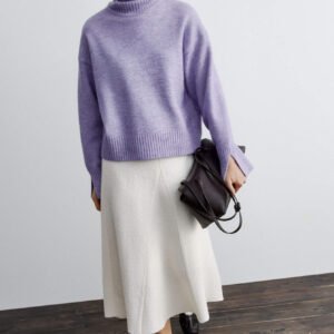 Knitted sweater with wool content